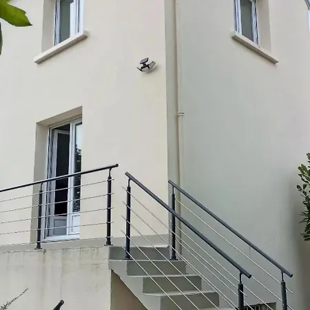 Petite Maison Avec Jardin Landrevarzec Exterior photo